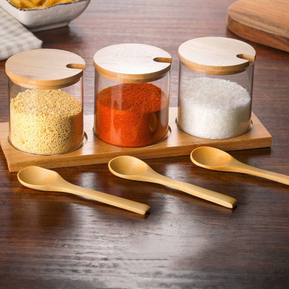 Gewürzgläser-Set mit Holzlöffel